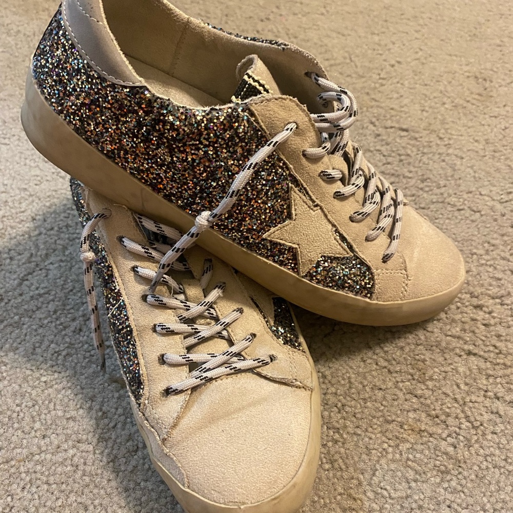 Shu Shop. ShuShop. Gently used. Glitter sneakers. Size 8.